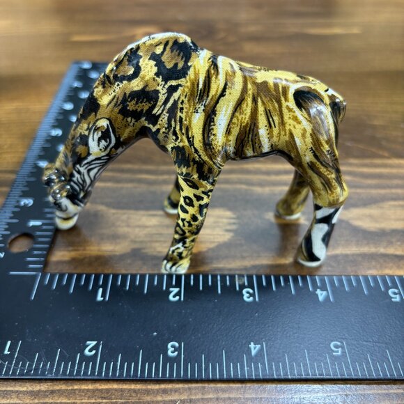 Pair of Vintage Giraffe Figurines in Animal Print Decoupage Safari Shelf Decor - Picture 10 of 15